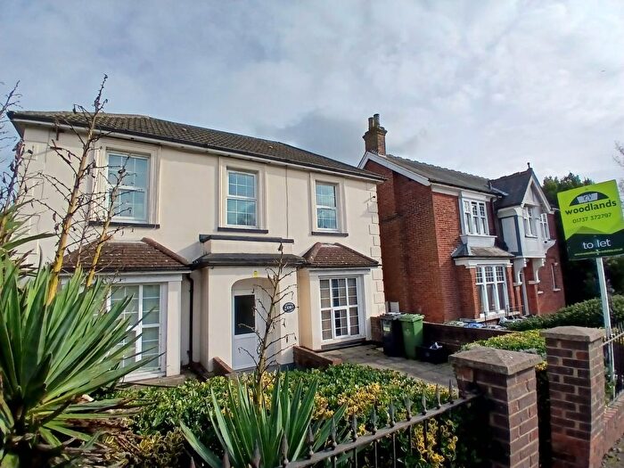 Studio To Rent In Brighton Road, Redhill, RH1