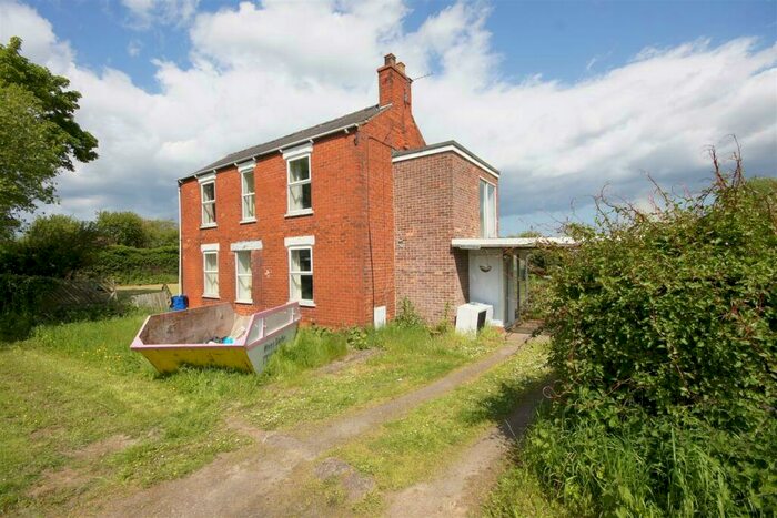 4 Bedroom Detached House For Sale In Dunswell Road, Cottingham, HU16