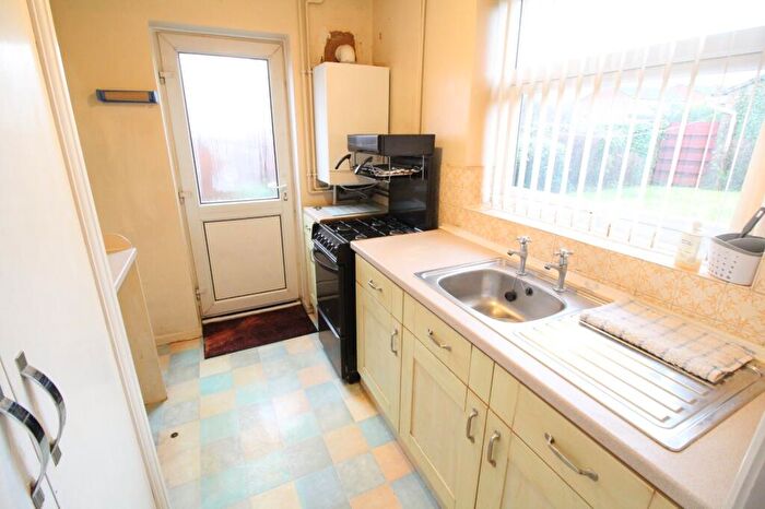 2 Bedroom Bungalow For Sale In Tresillian Road, Exhall, Coventry, Warwickshire, CV7