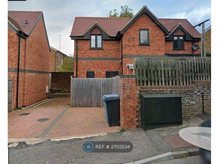 2 Bedroom Detached House To Rent In Springfield Road, Chesham, HP5