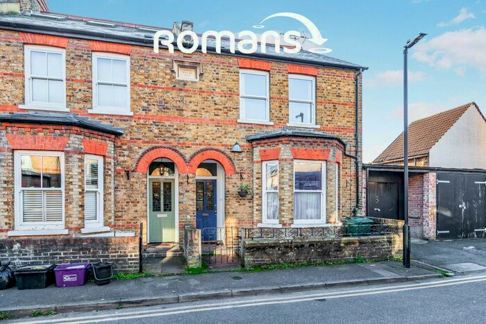 2 Bedroom Terraced House To Rent In St. Leonards Avenue, Windsor, SL4