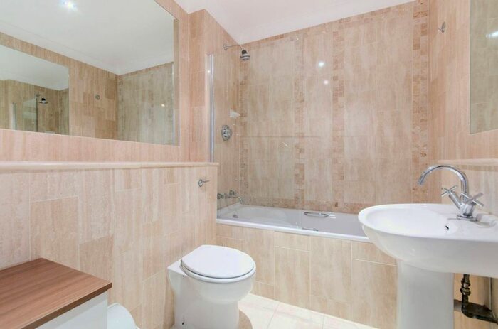2 Bedroom Flat To Rent In Bramham Gardens, South Kensington, London, SW5