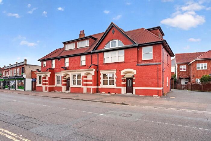 2 Bedroom Apartment To Rent In Wimborne Road, Bournemouth, BH9
