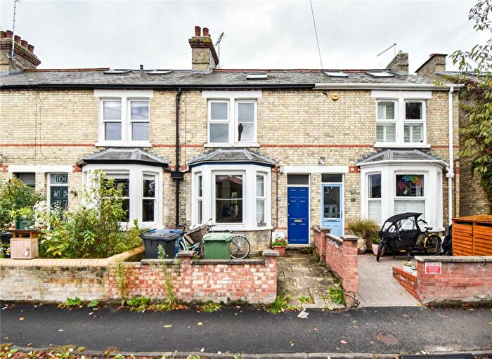 3 Bedroom Terraced House To Rent In Vinery Road, Cambridge, CB1
