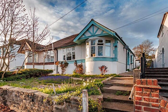 3 Bedroom Semi-Detached Bungalow For Sale In Chingford Avenue, Chingford, E4