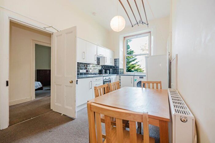 3 Bedroom Flat To Rent In L – Dalkeith Road, Edinburgh, EH16