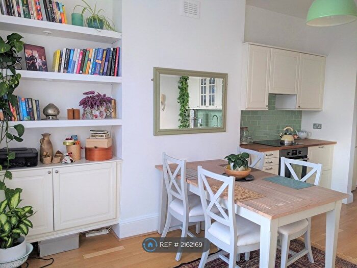 1 Bedroom Flat To Rent In Forest Gate, London, E7