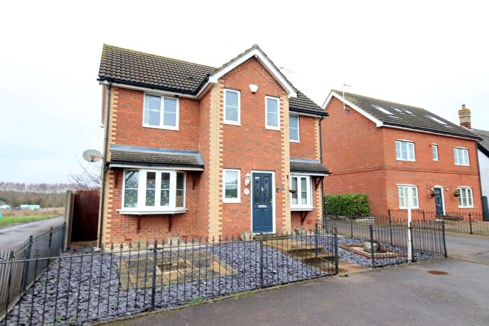 3 Bedroom Detached House For Sale In High Street, Greenfield, MK45