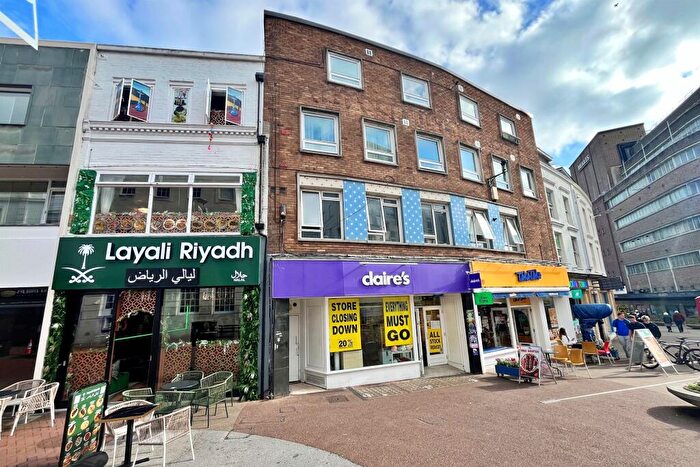 2 Bedroom Flat To Rent In Bournemouth, BH1