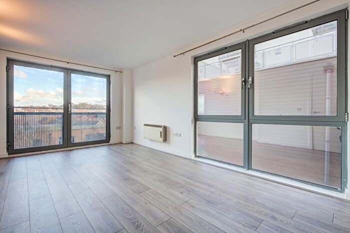 1 Bedroom Flat To Rent In Monta Building, Deals Gateway, London, SE13