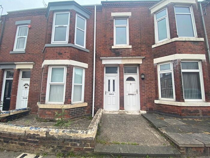 2 Bedroom Flat To Rent In Imeary Street, South Shields, Tyne And Wear, NE33