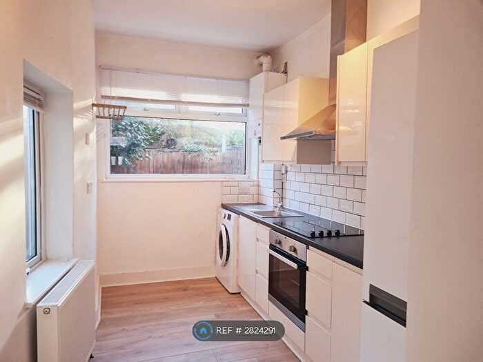 2 Bedroom Terraced House To Rent In Vernon Road, London, E15
