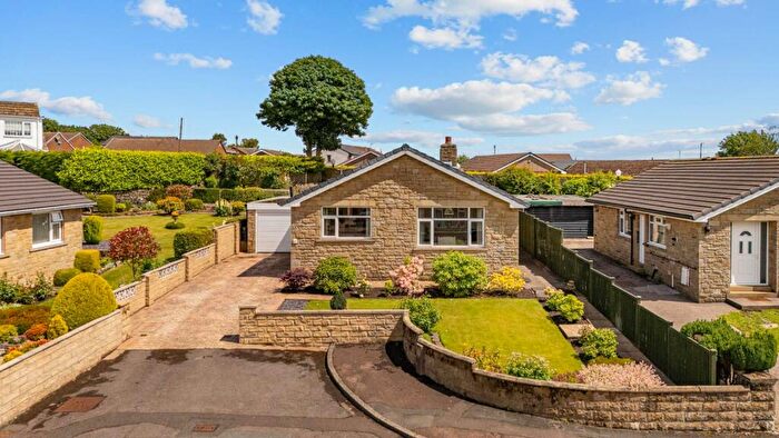 2 Bedroom Detached Bungalow For Sale In Hill Close, Salendine Nook, HD3