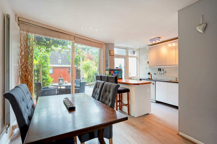 3 Bedroom House To Rent In Templemere, Weybridge, KT13