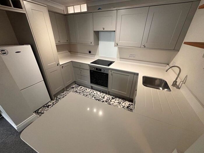 1 Bedroom Flat To Rent In London Road, Cheltenham, GL52