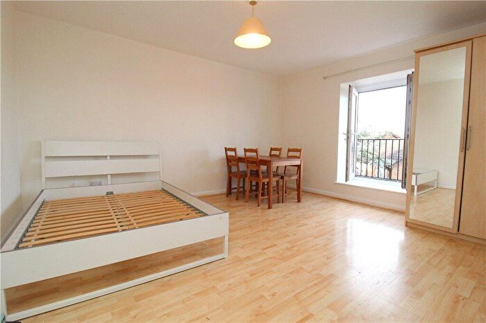 Studio To Rent In Abbeyfields Close, Ealing, NW10