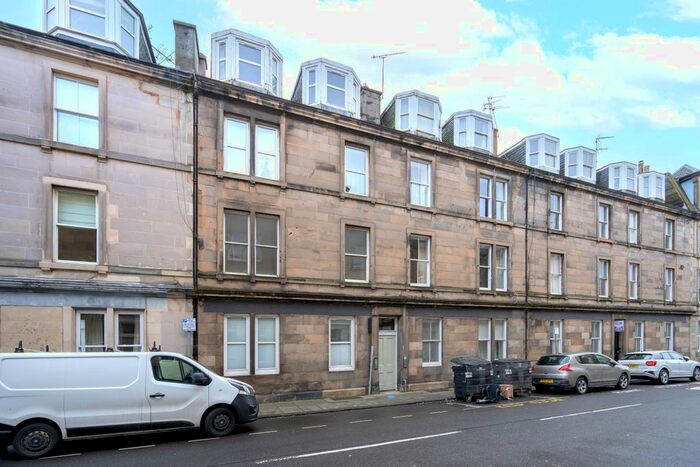 2 Bedroom Flat To Rent In Grange Loan, Edinburgh, EH9
