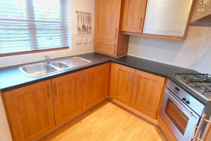2 Bedroom Apartment To Rent In Ladybank Avenue, Fulwood, PR2