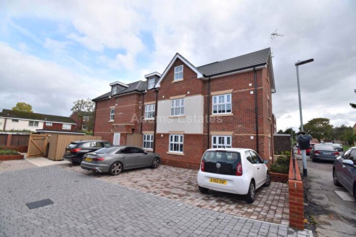 Studio To Rent In Block A, Charndon Close, Reading, RG2