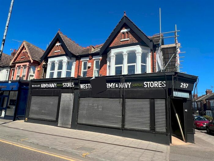 2 Bedroom Flat To Rent In London Road, Westcliff-On-Sea, SS0