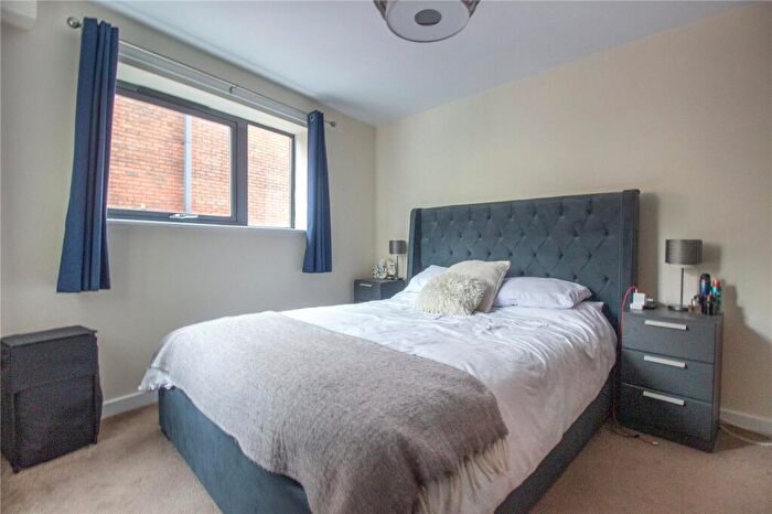 2 Bedroom Apartment For Sale In Waterloo Road, Bristol, BS2