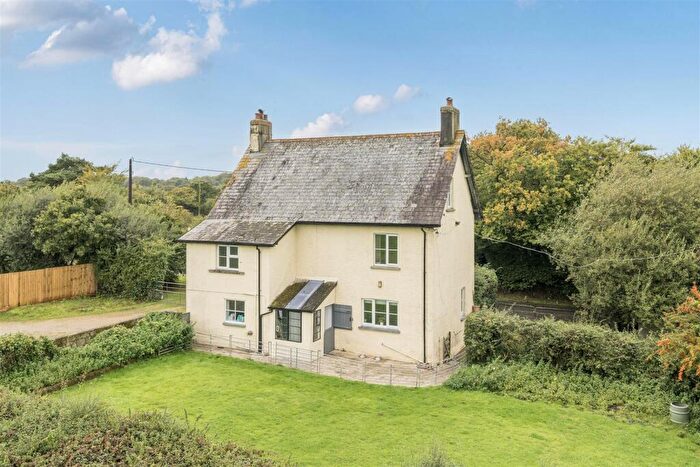 5 Bedroom Detached House For Sale In Beaworthy, EX21