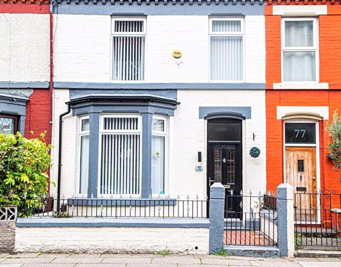 4 Bedroom Terraced House To Rent In Lawrence Road, Liverpool - Academic Year /, L15