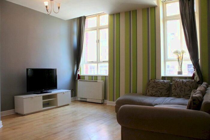 2 Bedroom Flat To Rent In Whitworth Street, Manchester, M1