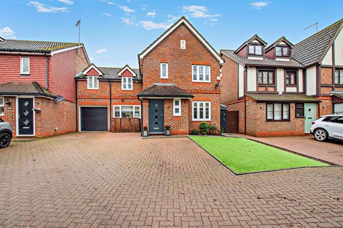 4 Bedroom End Terrace House For Sale In Albert Reed Gardens, Tovil, Maidstone, ME15