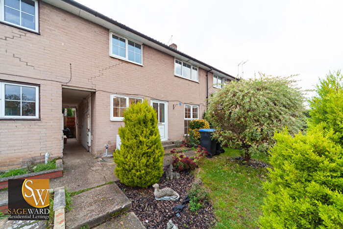 3 Bedroom Terraced House To Rent In Haldens, Welwyn Garden City, Hertfordshire, AL7