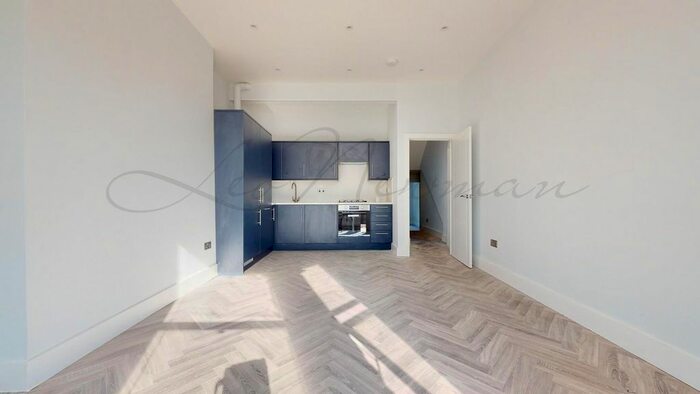 2 Bedroom Flat To Rent In Fernhead Road, West Kilburn, W9