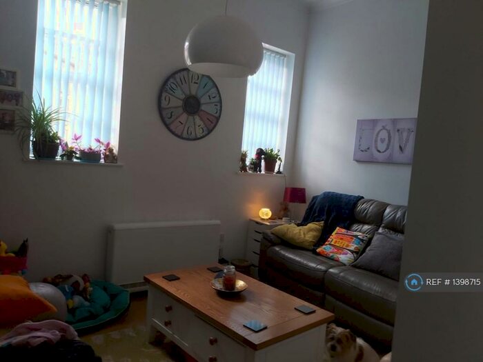 2 Bedroom Flat To Rent In Nightingale House, Nottingham, NG3
