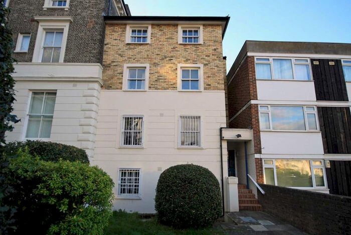 1 Bedroom Flat To Rent In Kings Avenue, London SW4