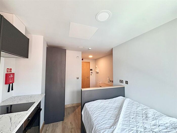 Studio To Rent In Third Floor Studio, Felix Apartments, NG1