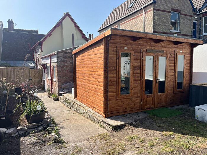2 Bedroom Flat To Rent In North Street, Wareham, BH20