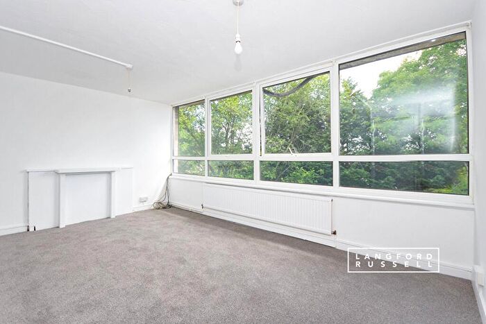 2 Bedroom Maisonette To Rent In Walden Road Walden Parade, BR7
