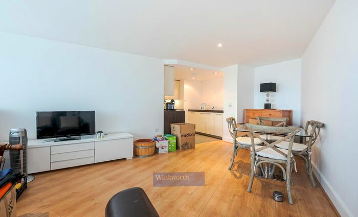 1 Bedroom Flat To Rent In Salamanca Place, London, SE1