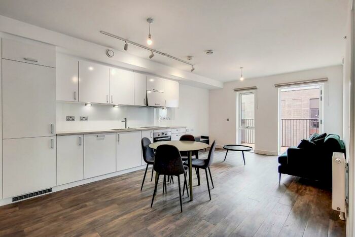 1 Bedroom Apartment To Rent In Millet Place, London, E16