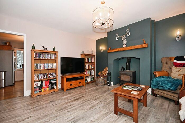 2 Bedroom Semi-Detached House For Sale In Earl Sterndale, Buxton, SK17
