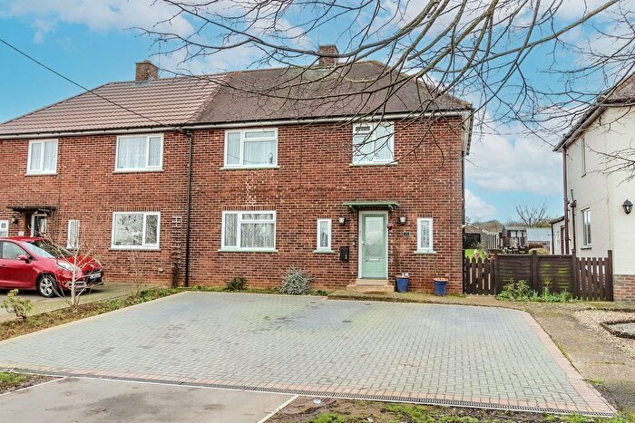 3 Bedroom Semi Detached House For Sale In London Road, Little Irchester, Wellingborough, NN8