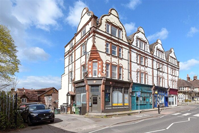 1 Bedroom Flat For Sale In Croydon Road, Reigate, Surrey, RH2