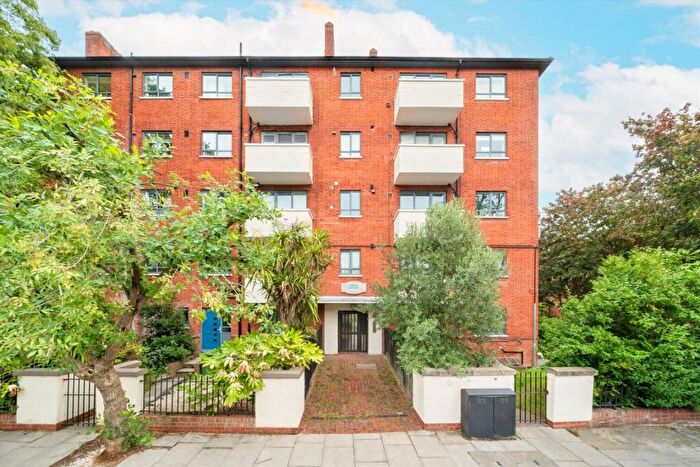 1 Bedroom Flat For Sale In Brecknock Road Estate, Tufnell Park, N19