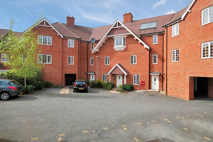 2 Bedroom Apartment For Sale In Scarlett Avenue, Wendover, HP22