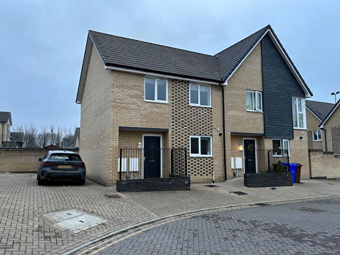 2 Bedroom Semi Detached House To Rent In Bakers Crescent, Ipswich, IP1