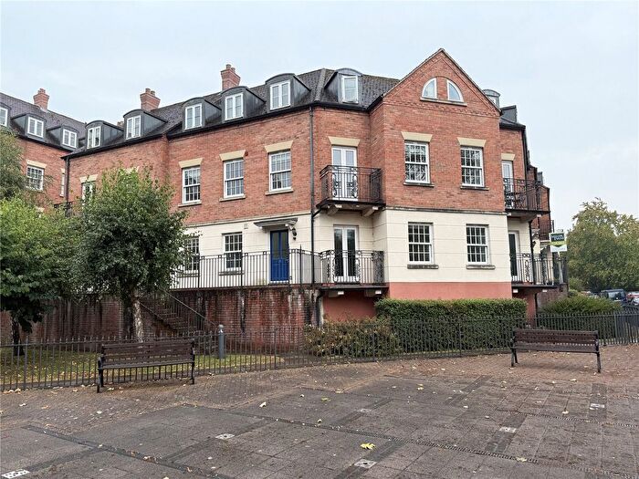 2 Bedroom Flat For Sale In Benbow Quay, Shrewsbury, Shropshire, SY1