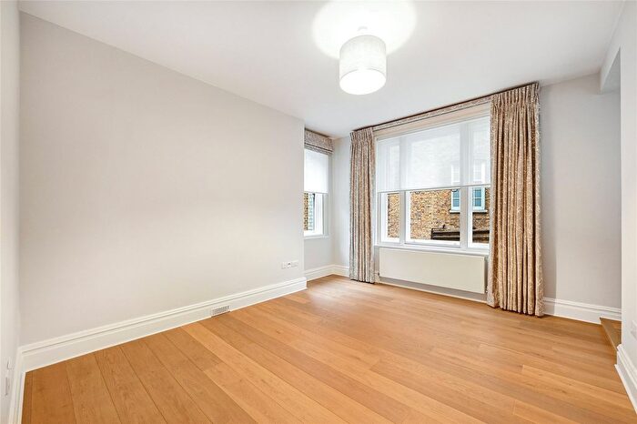 2 Bedroom Flat To Rent In Court Lodge, Sloane Square, London, SW1W