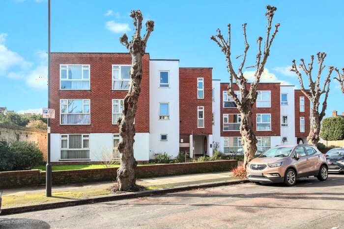 2 Bedroom Flat To Rent In Sambrook Court, Abbey Road, Enfield, Middlesex, EN1
