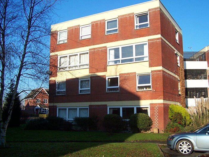 3 Bedroom Maisonette To Rent In Waterford Court Stafford, Staffordshire, ST16