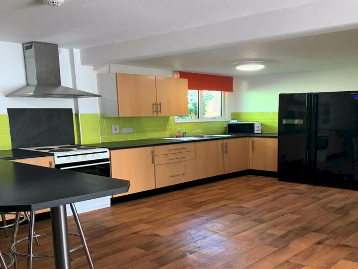 5 Bedroom House To Rent In Burscough Street, Ormskirk, L39