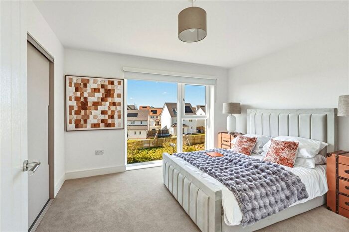 4 Bedroom Semi-Detached House For Sale In Townhouse -The Fieldings, Jackton, Newlands Road, East Kilbride, Glasgow, G75